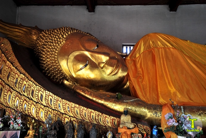 พระพุทธรูปปางปรินิพพาน
