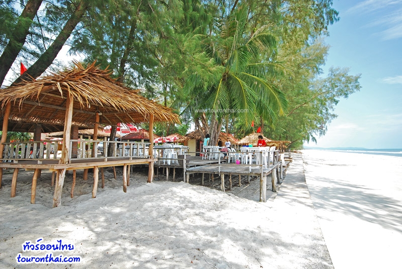 บรรยากาศหาดบานชื่น