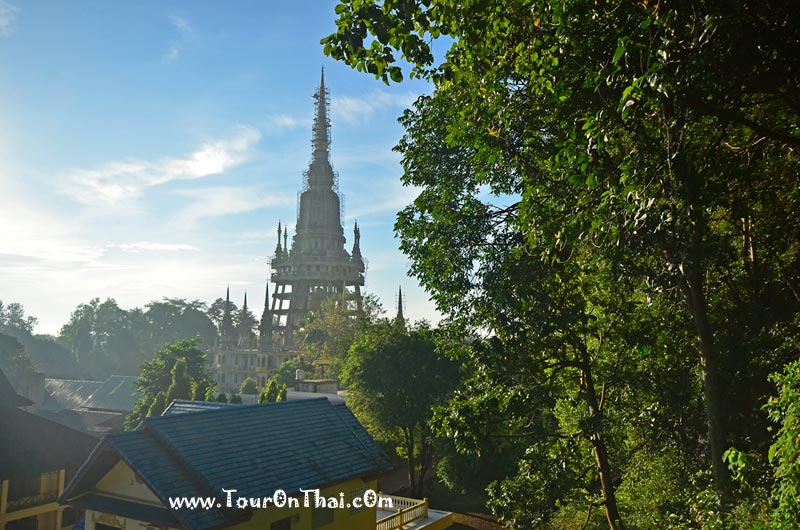 พระมหาเจดีย์สร้างใหม่