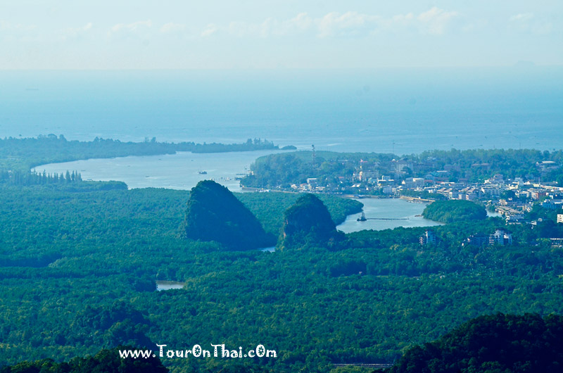 เขาขนาบน้ำ