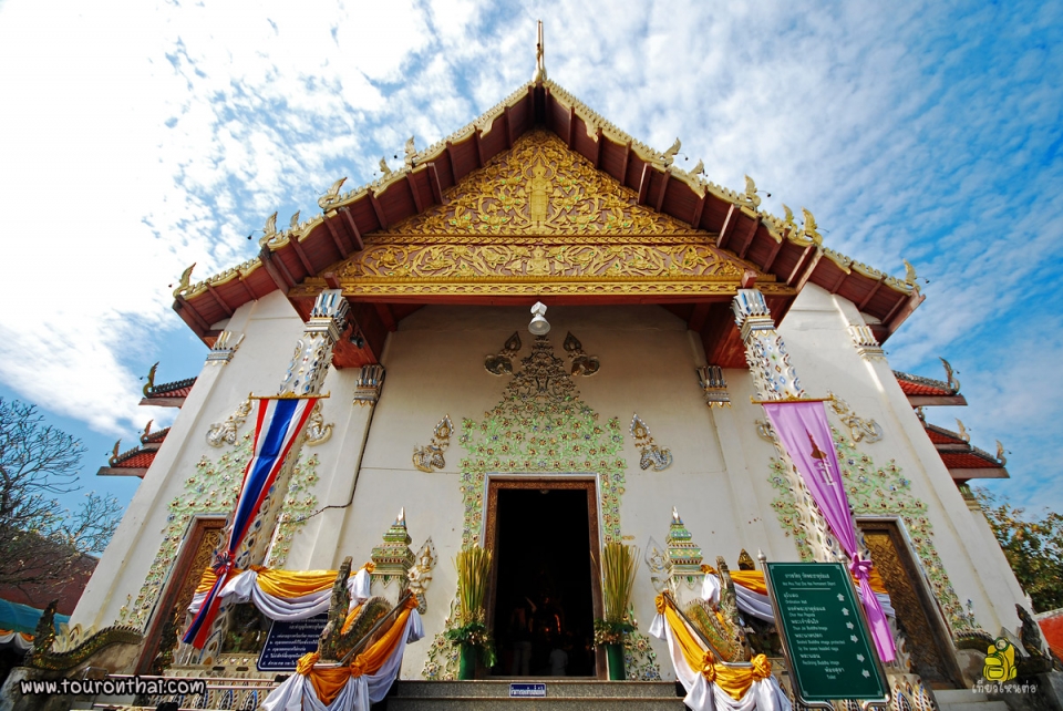 Wat Phra That Cho Hae,วัดพระธาตุช่อแฮ แพร่