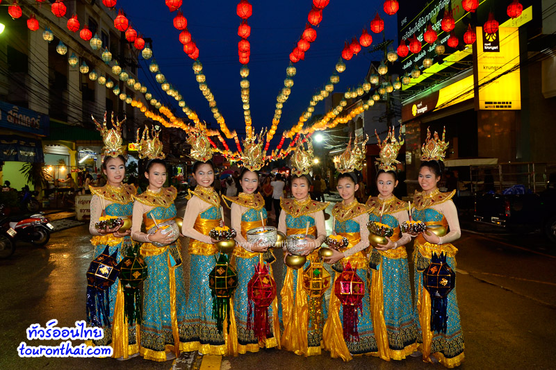 Long Sapao Chao Wiang Lakorn (Loy Krathong, Lampang) Festival,ประเพณีล่องสะเปาจาวละกอน ลำปาง