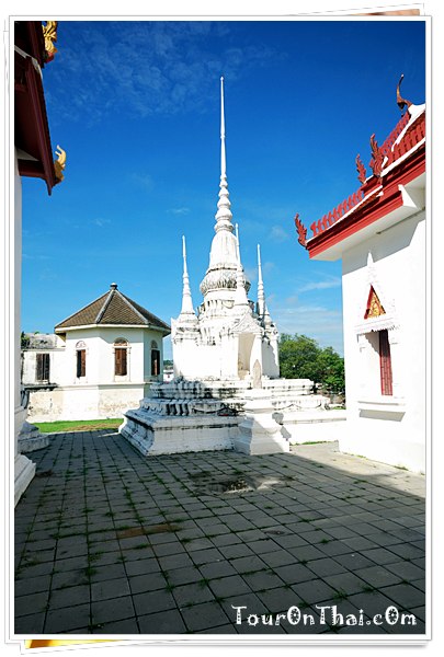 Wat Uposatharam,วัดอุโบสถาราม อุทัยธานี