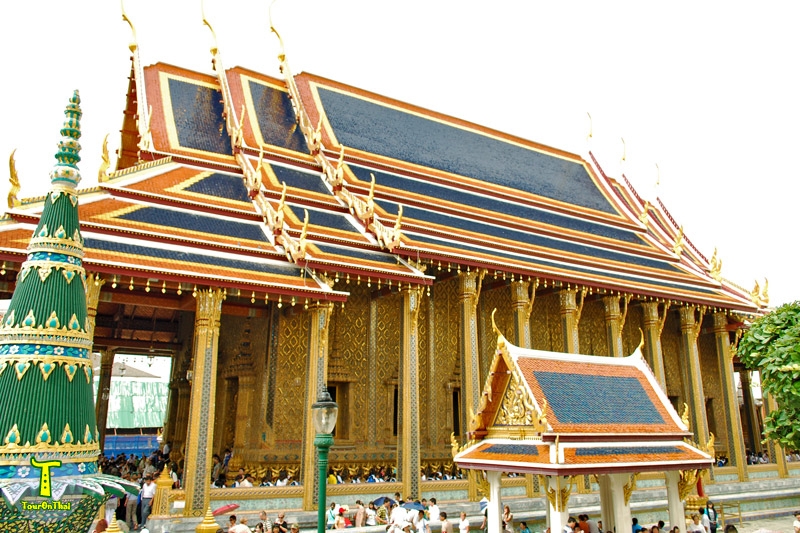 Wat Phra Si Rattana Satsadaram (Wat Phra Kaeo),วัดพระศรีรัตนศาสดาราม (วัดพระแก้วมรกต)