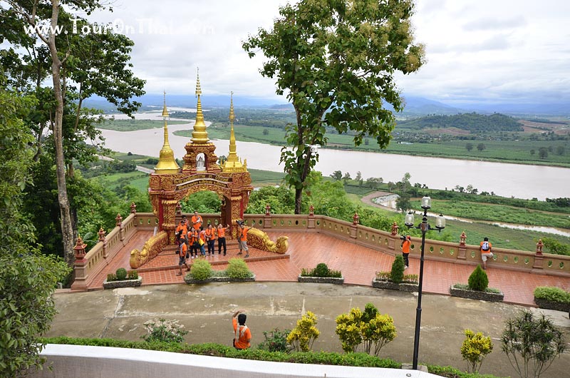 Wat Phra That Pha Ngao