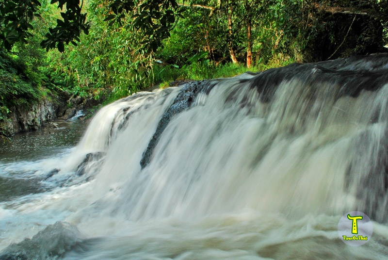 Pha Kluai Mai Waterfall,น้ำตกผากล้วยไม้ นครราชสีมา