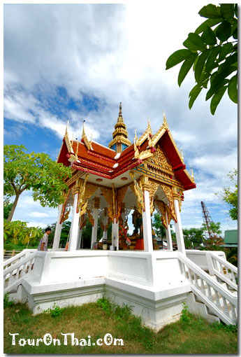 Wat Pummarin Kudi Thong,วัดภุมรินทร์กุฎีทอง สมุทรสงคราม
