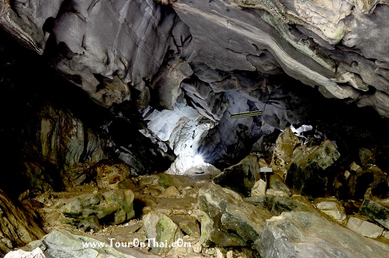 Tham Pet Pho Thong Cave,ถ้ำเพชรโพธิ์ทอง สระแก้ว