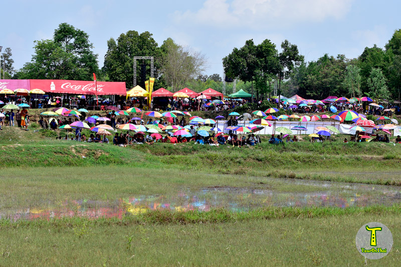 Boon Bangfai Talai Lan (Pinwheel Rocket) Festival,ประเพณีบั้งไฟตะไลล้าน บ้านกุดหว้า