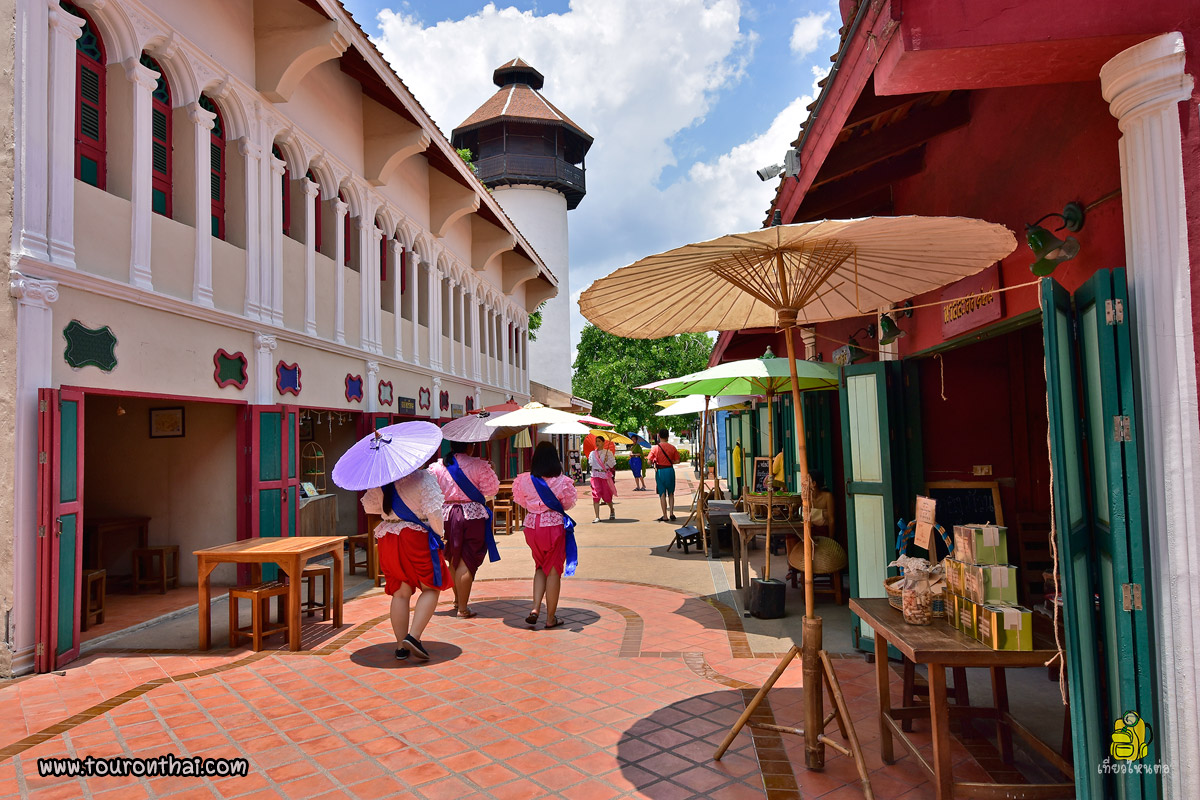 Malika R.E 124 early 1900s-style Thai heritage town