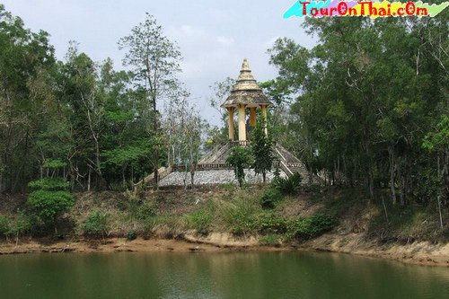 Wat Khao Sukim