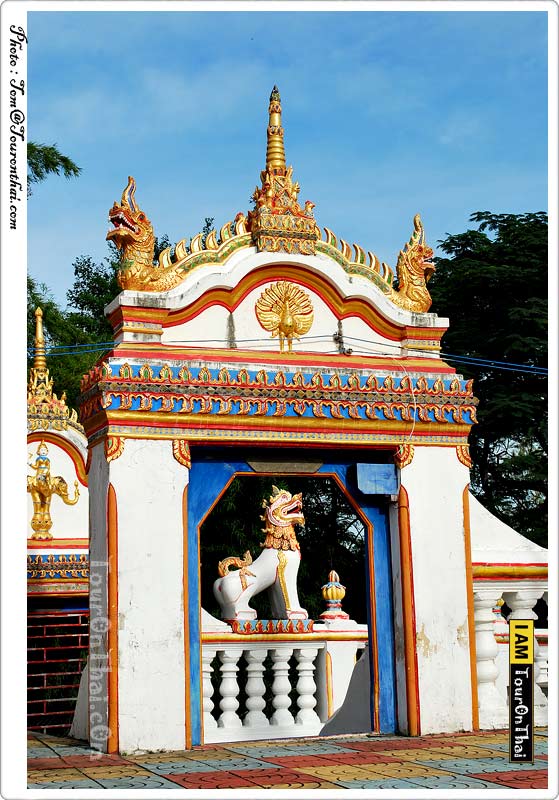 Wat Phra Boromthat, Ban Tak, Tak,วัดพระบรมธาตุ ตาก
