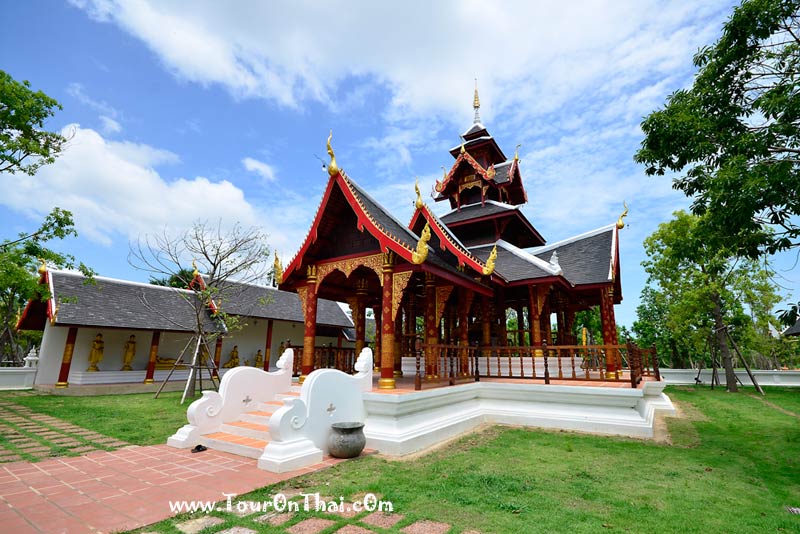 ไทยธานี หมู่บ้านวัฒธรรมและศิลปะ ชลบุรี