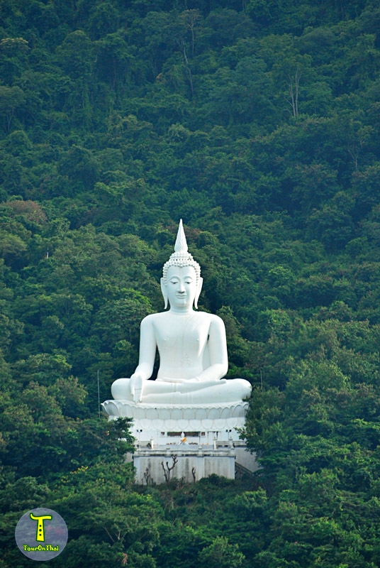 Wat Thep Phithak Punnaram,วัดเทพพิทักษ์ปุณณาราม นครราชสีมา