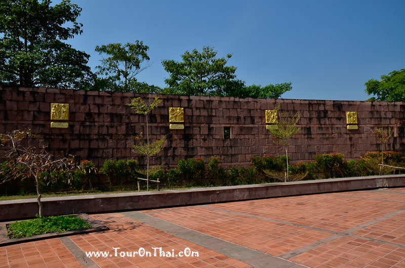 Wat Songkhon-Catholic Shrine Of The Martyrs Of Thailand,สักการสถานพระมารดาแห่งมรณสักขี วัดสองคอน มุกดาหาร