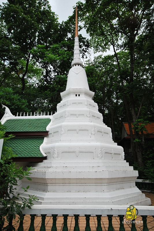 Wat Phra Phutthabat Khao Ruak,วัดพระพุทธบาทเขารวก พิจิตร