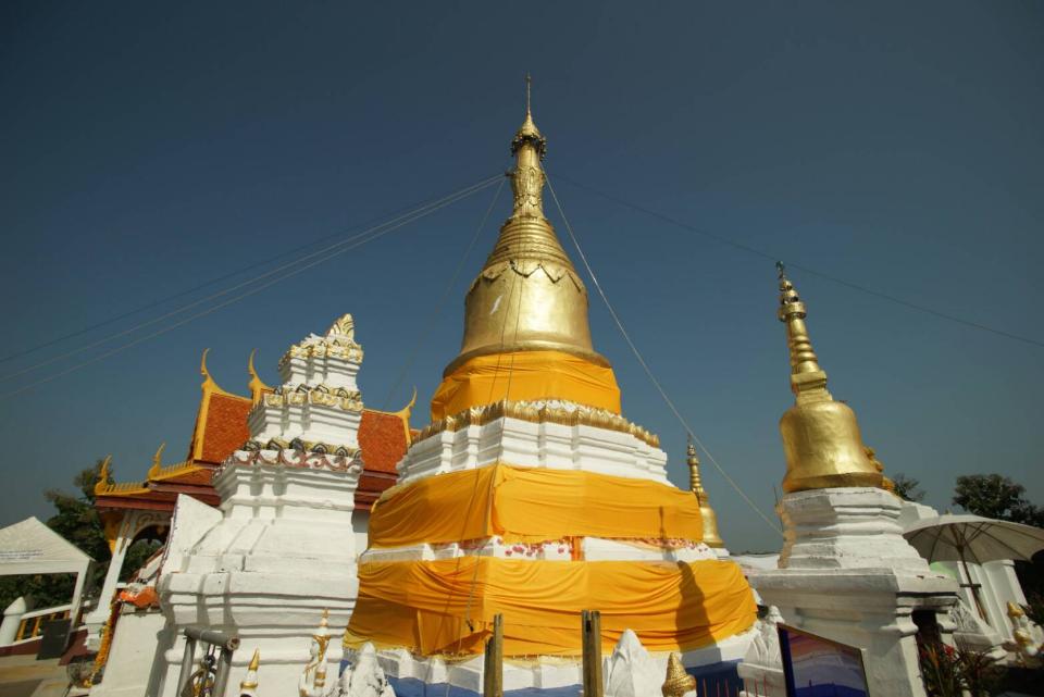 ,Wat Phrathat San Don