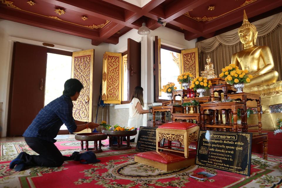 ,Phra Phuttha Nirarokhantarai Chaiwat Chaturathit (Phra See Mum Muang)