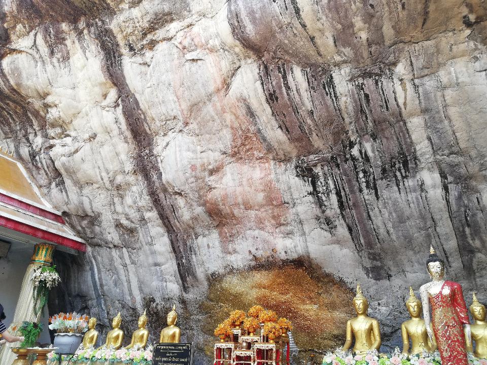 ,Wat Phraphutthachai