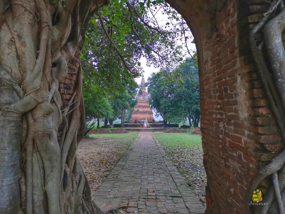 ,Wat Phra Ngam (The gate of time)