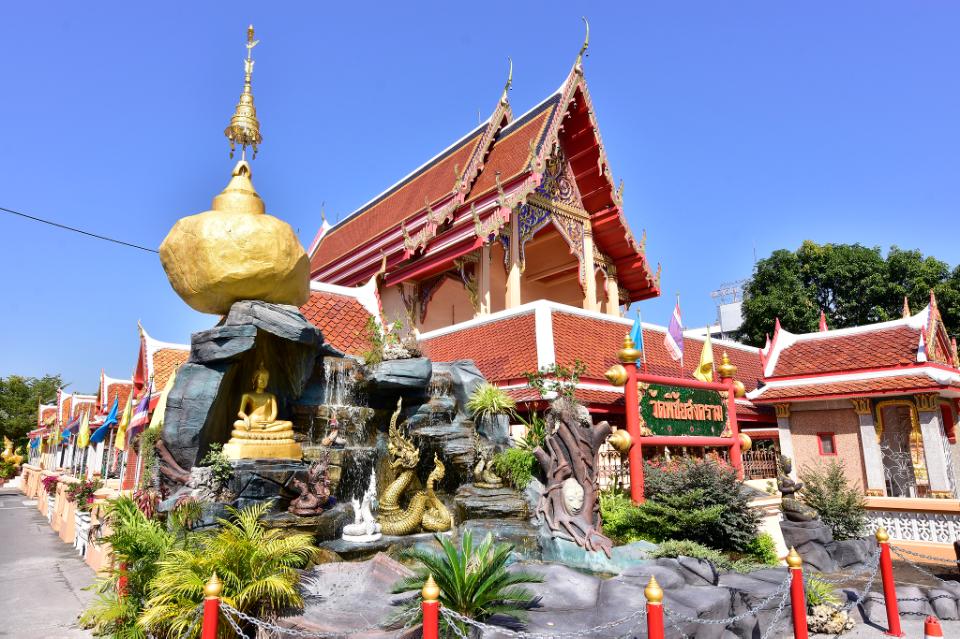 ,Wat Pichai Songkram