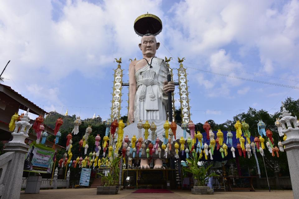 ,Wat Phra Putthabat Pha Nam