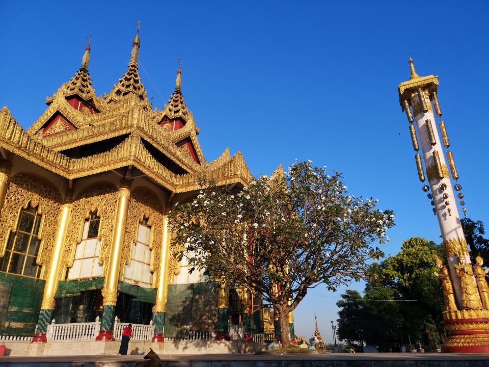 Kyauk Taw Gyi Pagoda - Myanmar