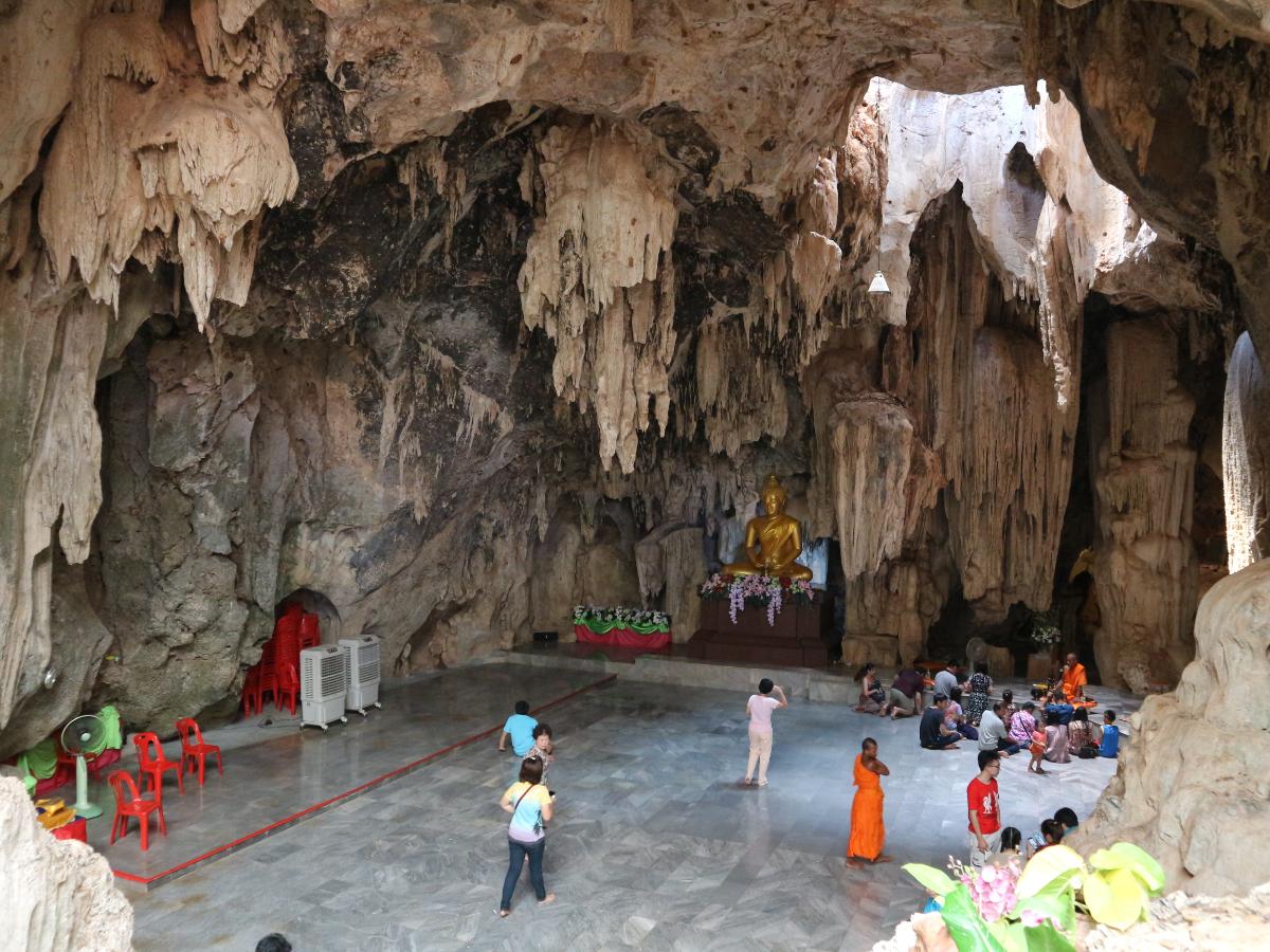 วัดถ้ำพุหว้า กาญจนบุรี