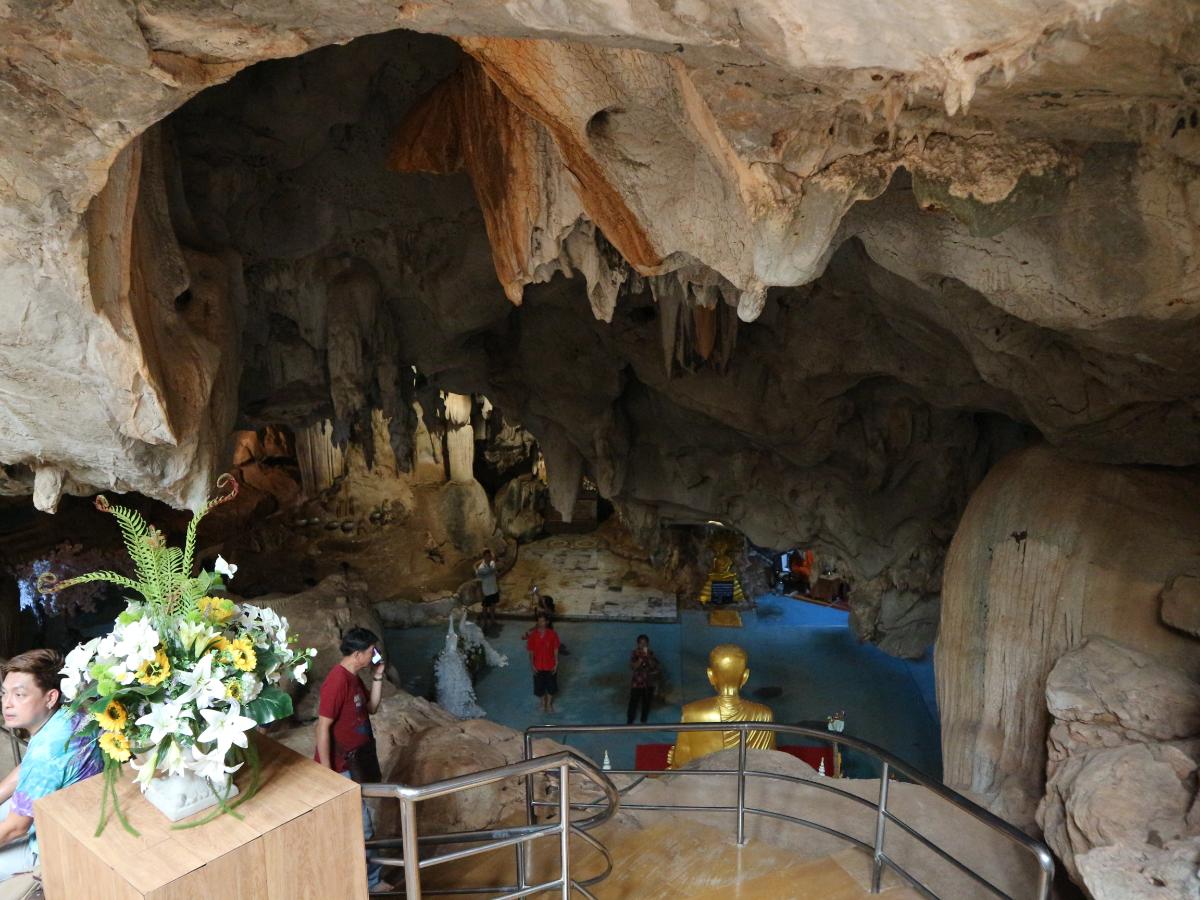 วัดถ้ำพุหว้า กาญจนบุรี
