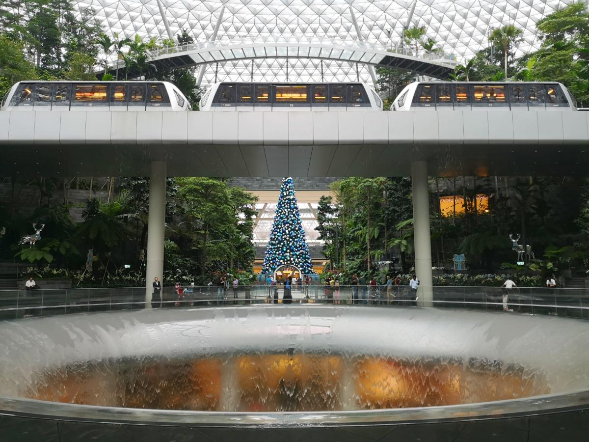 ห้าง Jewel สนามบิน Changi สิงคโปร์