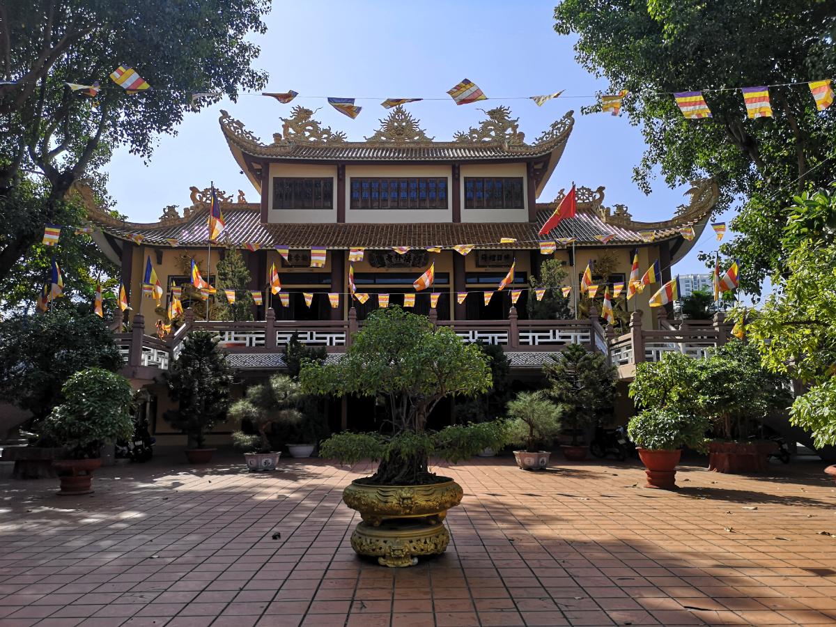 ,Chùa Pháp Lâm Temple