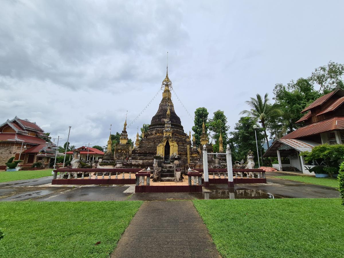 ,Wat Utthayarom or Wat Chong Soong