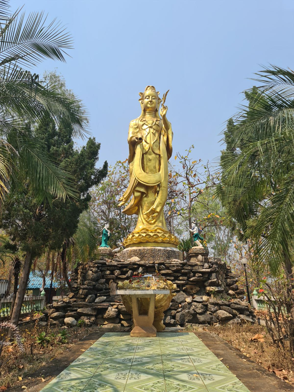 ,Suttichit Buddha Place Park
